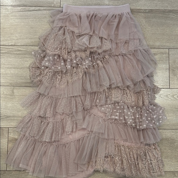 Anthropologie Dresses & Skirts - NWT Anthropologie Ruffled Tulle Midi Skirt in Pink